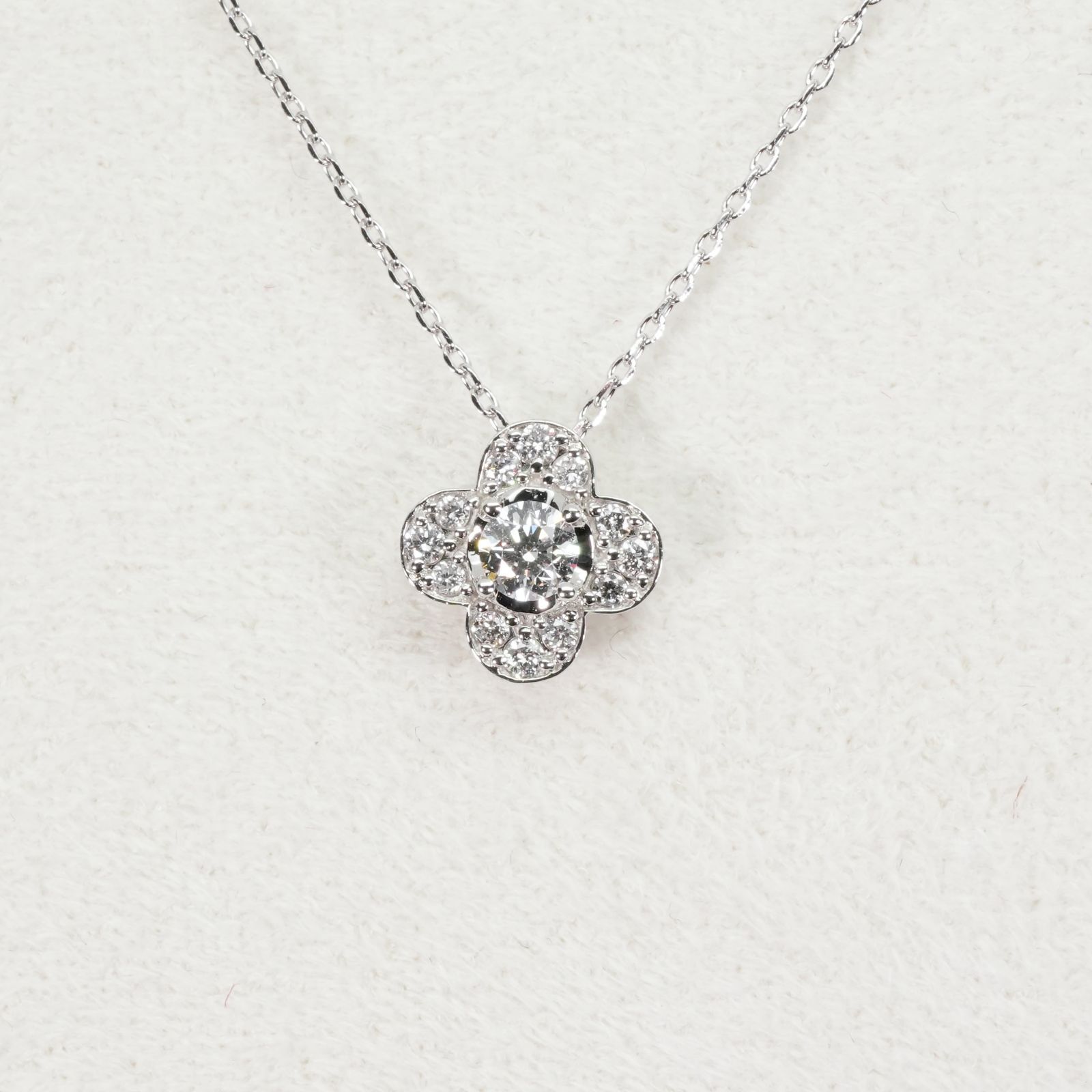 ヴァンドーム青山 ダイヤモンド 0.18ct フラワー ネックレス