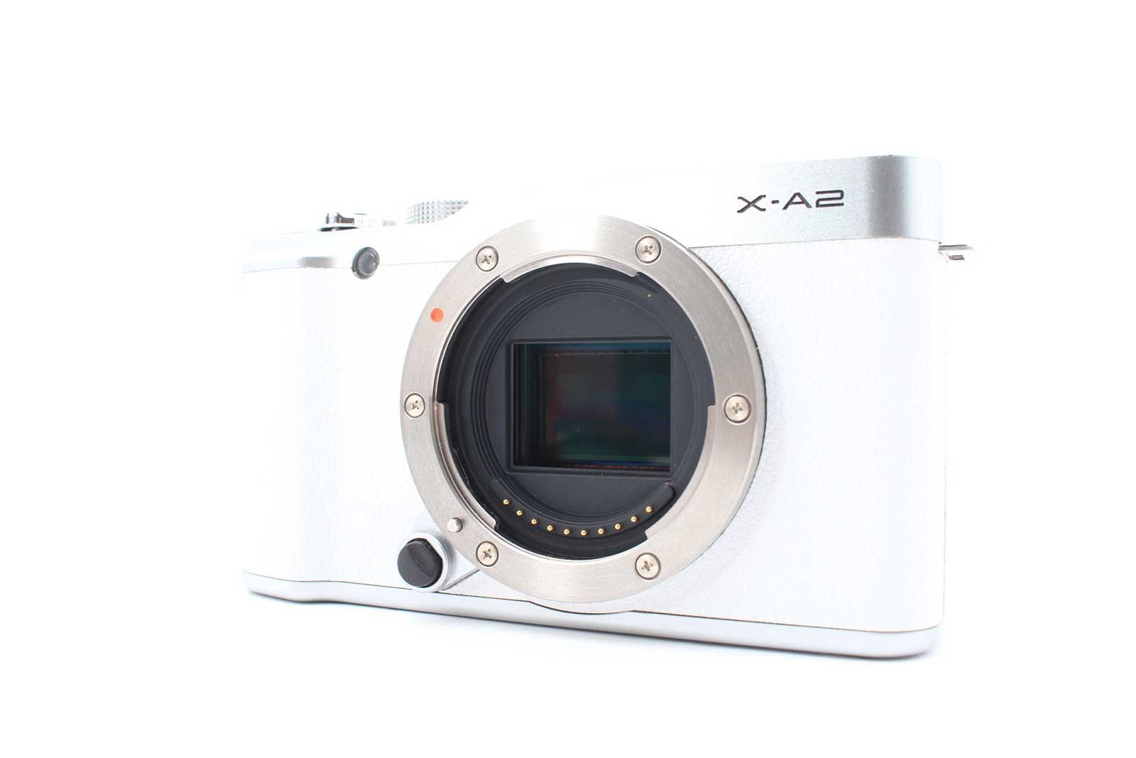 富士フィルム Fujifilm X-A2 Mirrorless Digital Camera (White [新品同様] #Z2442A