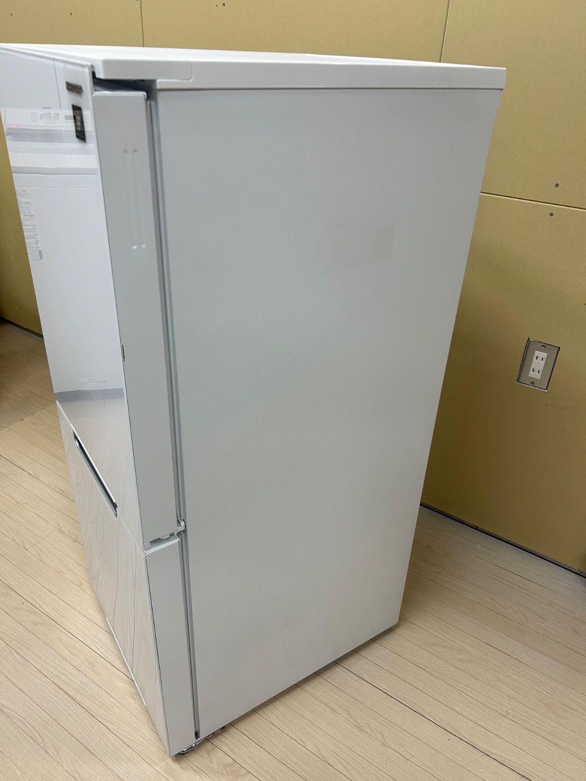 ガラストップ冷蔵庫