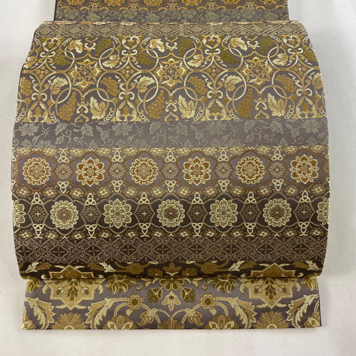 悠久の美　箔屋清兵衛　袋帯 美品 逸品 落款 箔 灰紫 お太鼓柄 正絹 悠久の美箔屋清兵衛袋帯 美品 逸品 落款 箔 灰紫 お太鼓柄 正絹