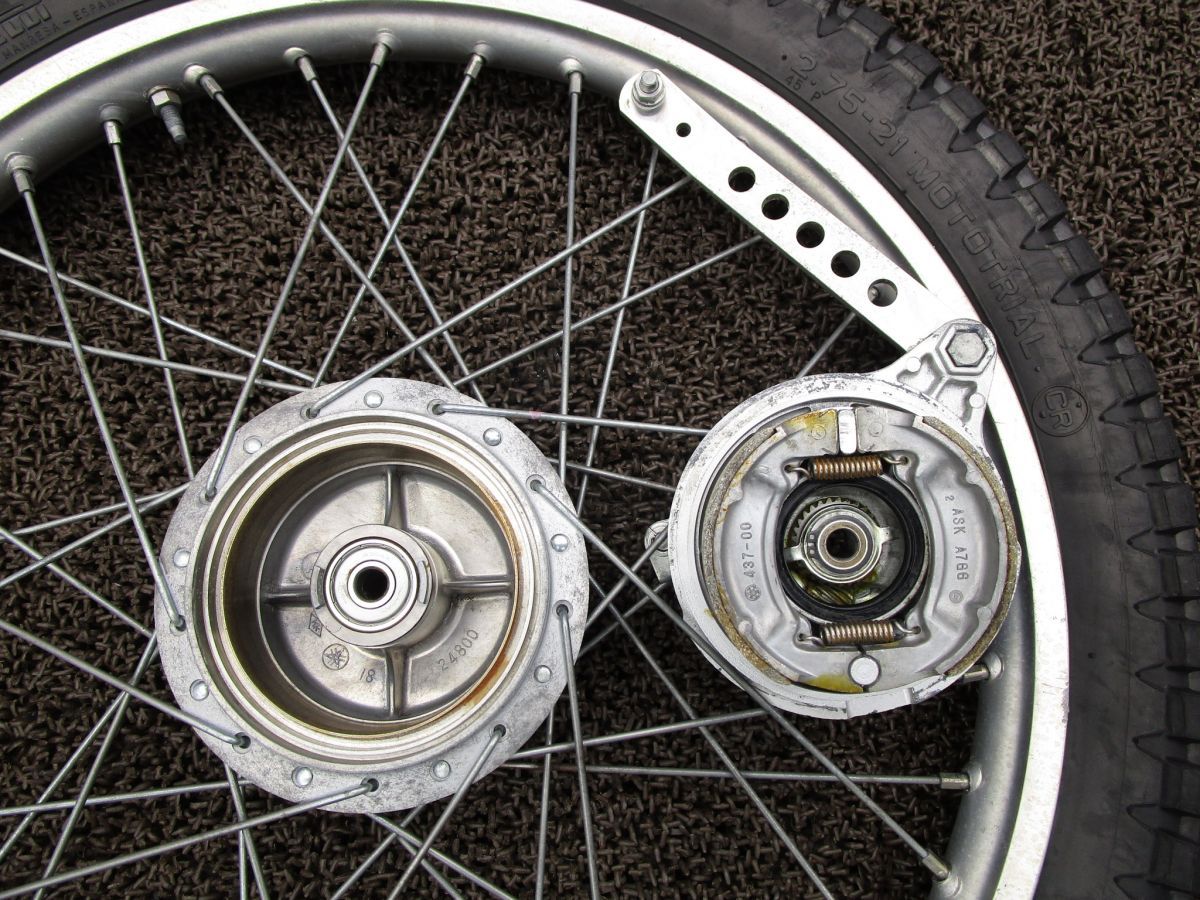 フロントホイール ブレーキドラム