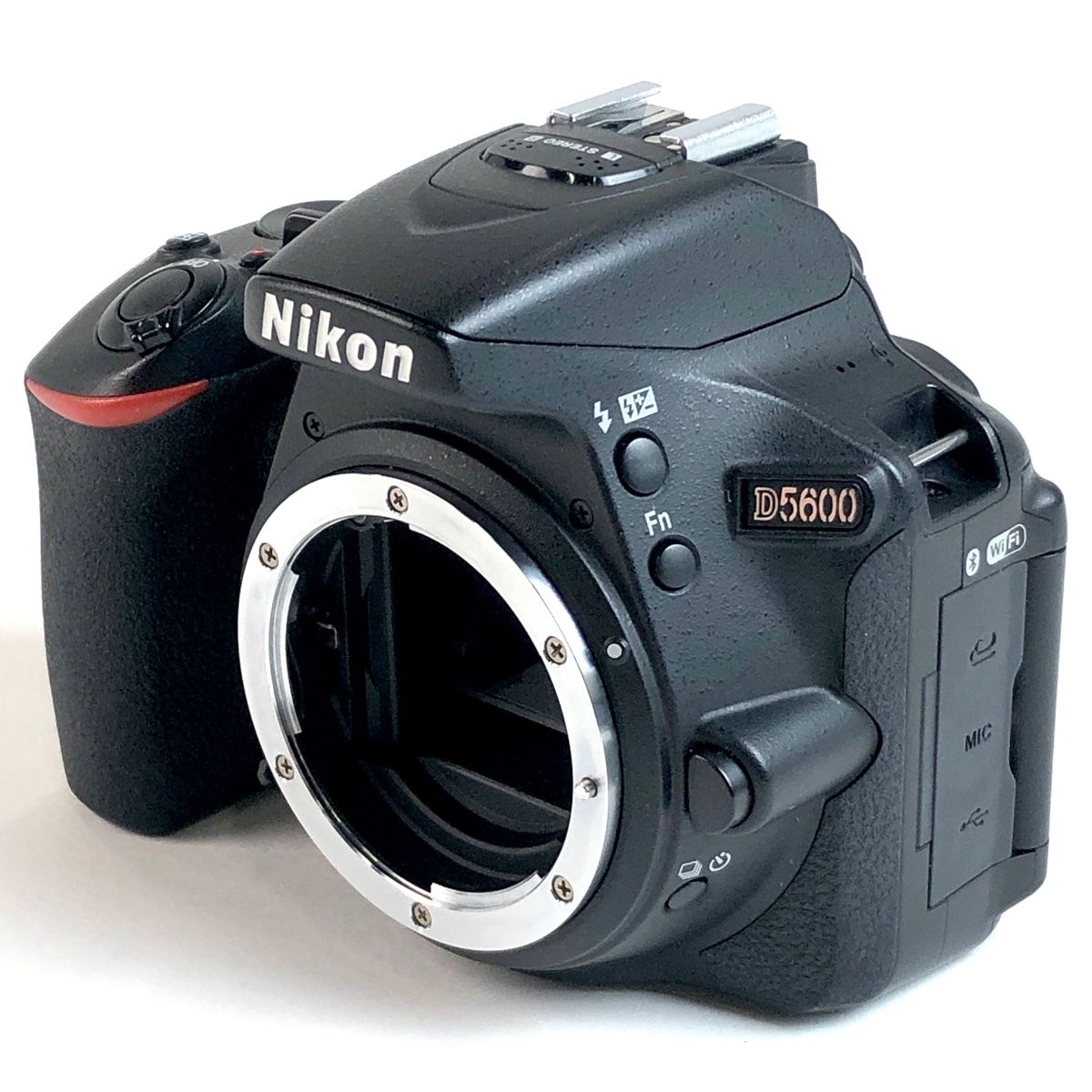 ニコン Nikon D5600 ボディ デジタル 一眼レフカメラ 【中古 ニコン Nikon D5600 ボディ デジタル 一眼レフカメラ 【中古