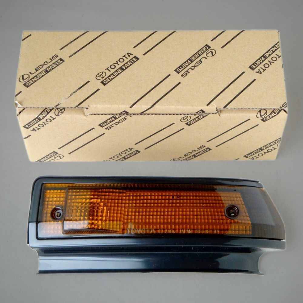 トヨタ 純正 TOYOTA 正規 サイドターンシグナルランプ レンズ RH 右 運転席 スプリンタートレノ AE86 カローラレビン パーツ エンジン タイヤ カスタム