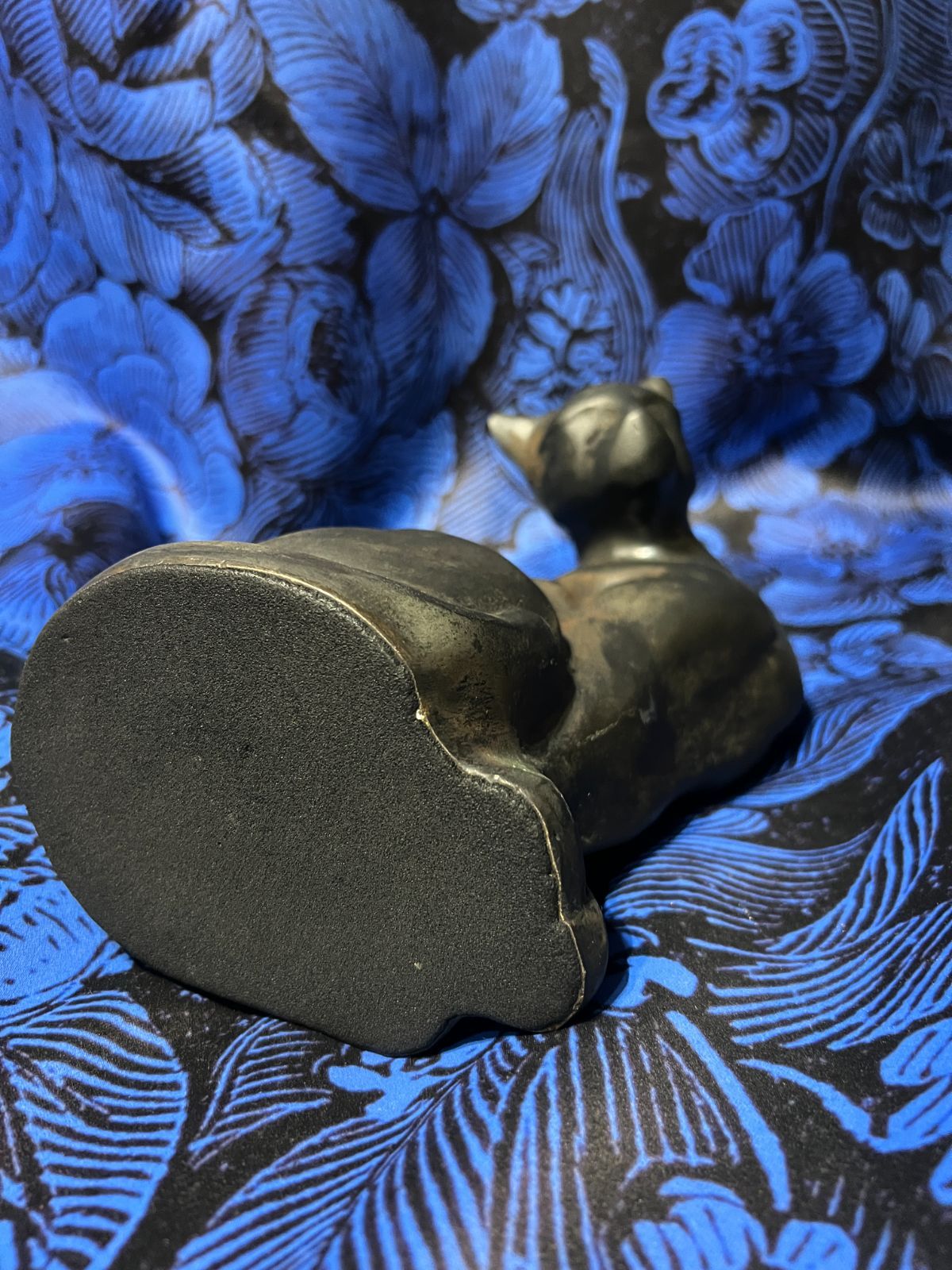 ショップ 猫 ブロンズ像 CAT 銅像 高さ26cm 約4.6kg アンティーク 黒猫