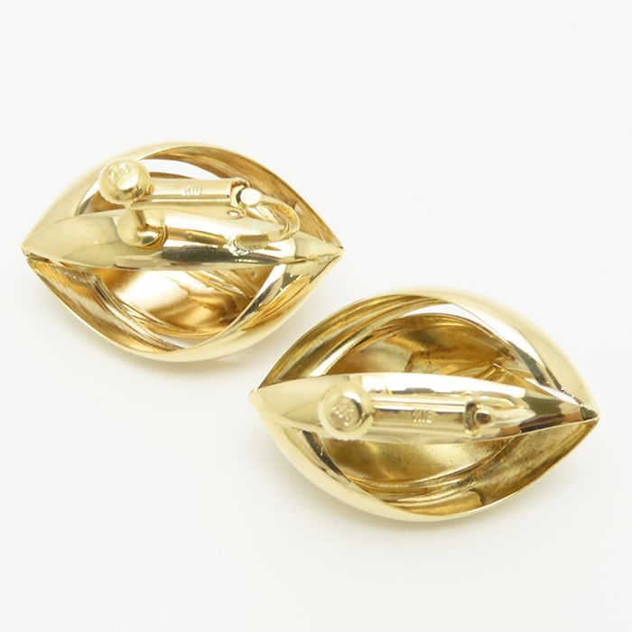 リーフモチーフ イヤリング