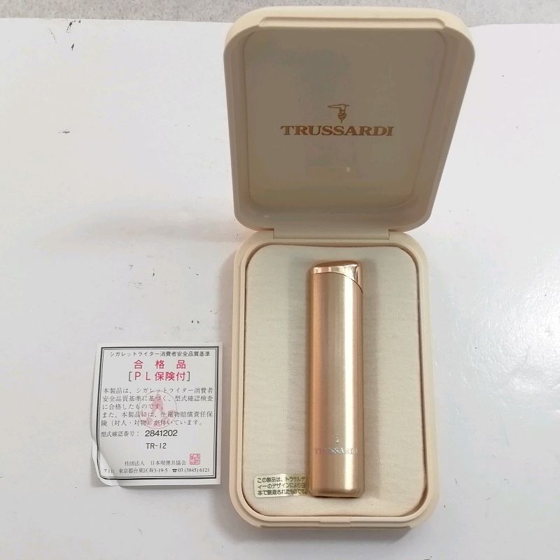 中古】【送料無料】TRUSSARDI トラサルディ ガスライター ゴールド TR-12☆ジャンク商品※メール便でお送りします【代引き不可】 - メルカリ