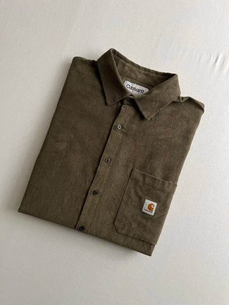 Carhartt(カーハート) コーデュロイ リメイク カーキブラウン シャツ