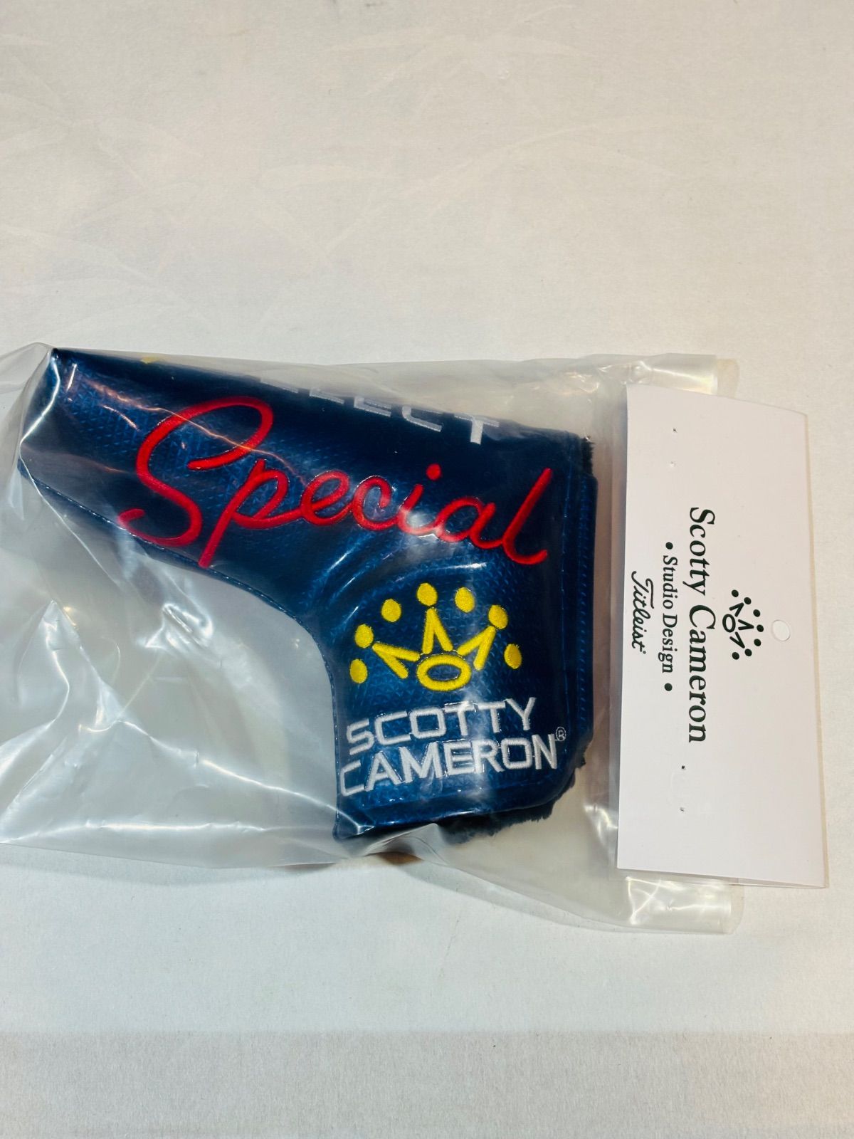 スコッティキャメロン　鮮やかなブルーのポップデザイン！パターカバーのプレゼント有 スコッティキャメロン 鮮やかなブルーのポップデザイン！パターカバー