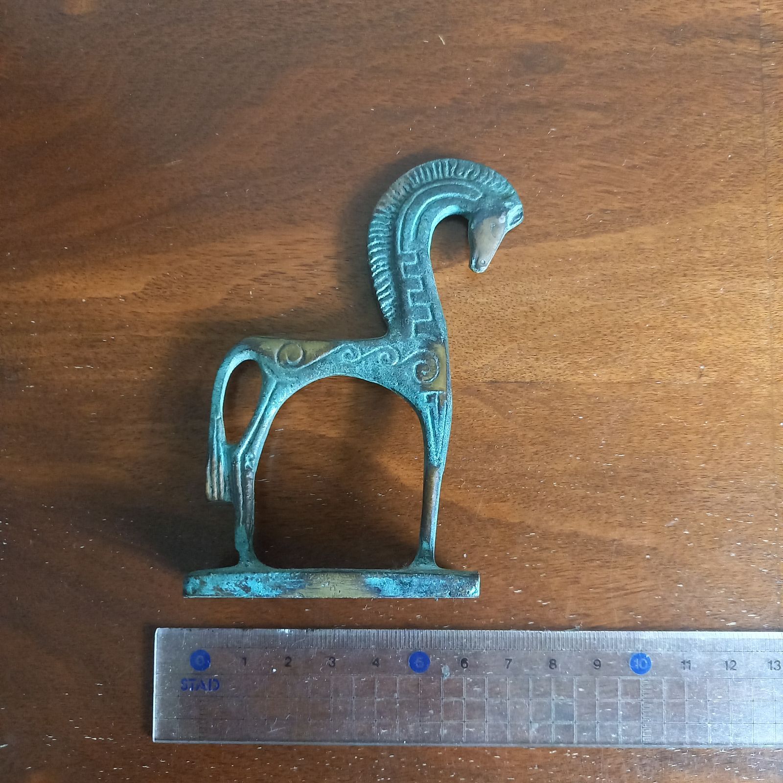 古代ケルトモチーフの馬のオブジェ