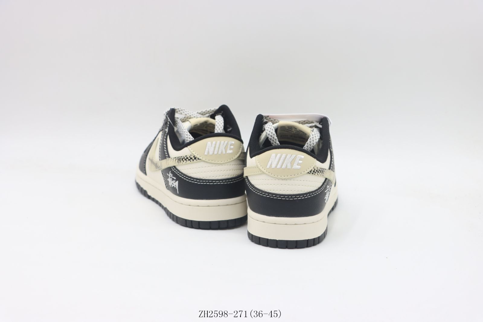 NIKEマジスタ TC 25 今日特価】ナイキ NIKE スニーカー ブラックホワイト Stussy