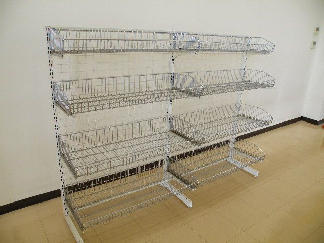 中日製 H135cm×W90cm 2連結片面4段ワイヤーバスケット什器□陳列棚 