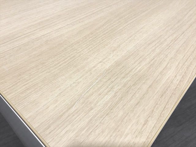 オカムラ