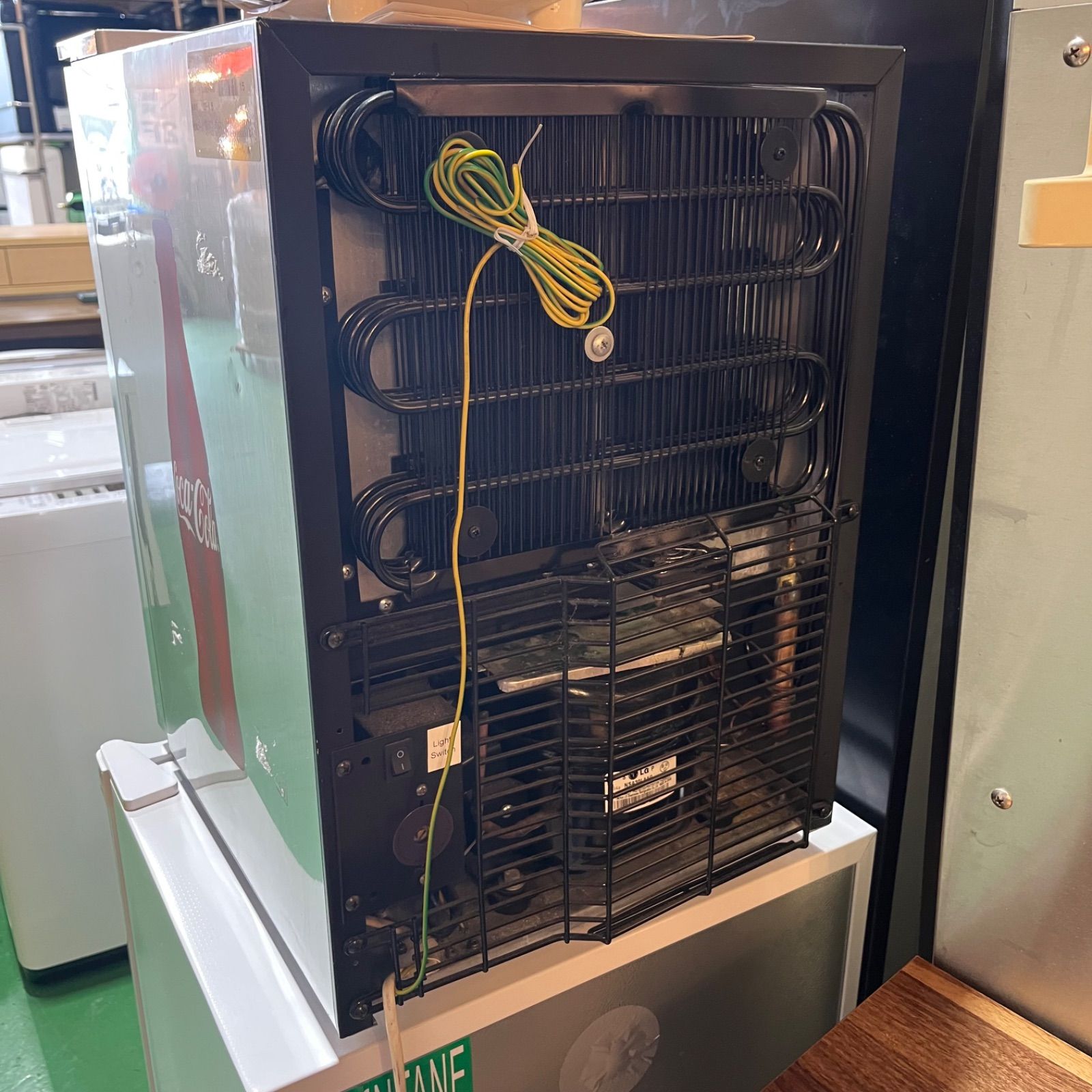 コカコーラ【コーラマーク光がつきます】コカコーラ 冷蔵庫