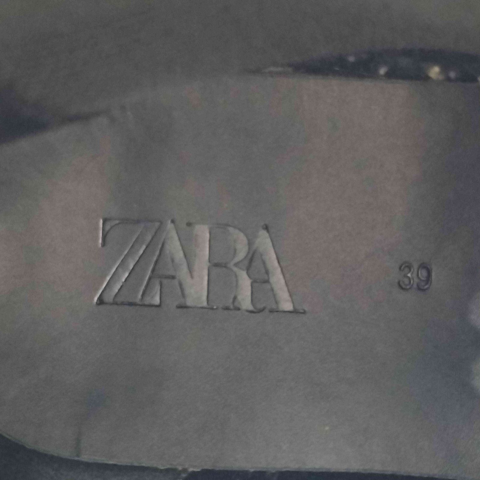 ザラ ZARA RUBBERISED CHUNKY ANKLE BOOTS フェイクレザー サイドゴアブーツ  メンズ EUR：39 