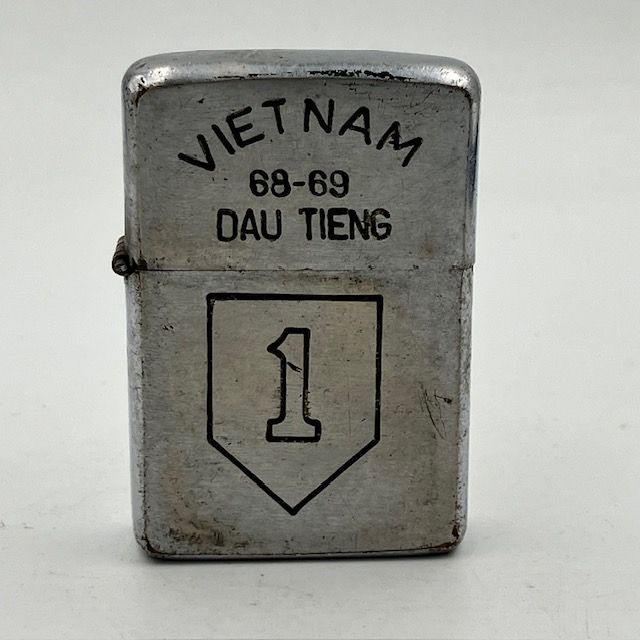 ジッポー ZIPPO ベトナムジッポー 1968年 第1歩兵師団 使えます 