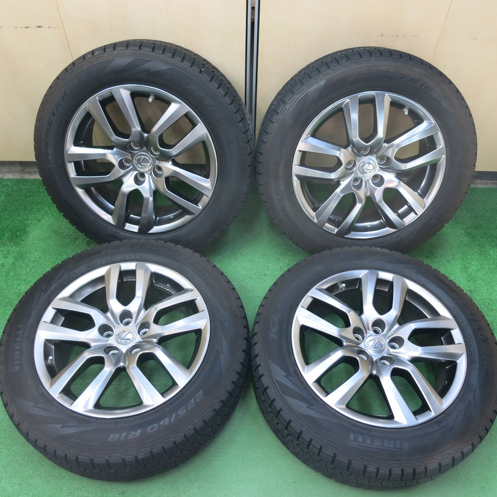 Lexus 225/60 R18 純正ホイールと空気圧センサー付き　スタッドレス Lexus 225/60 R18 純正ホイールと空気圧センサー付きスタッドレス