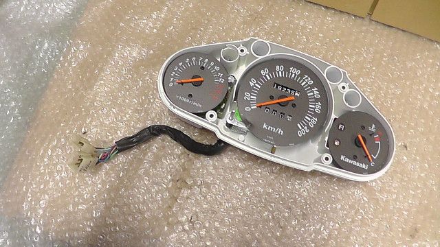 ニンジャ Ninja 250R EX250K-A18xxx の メーター 1747185535