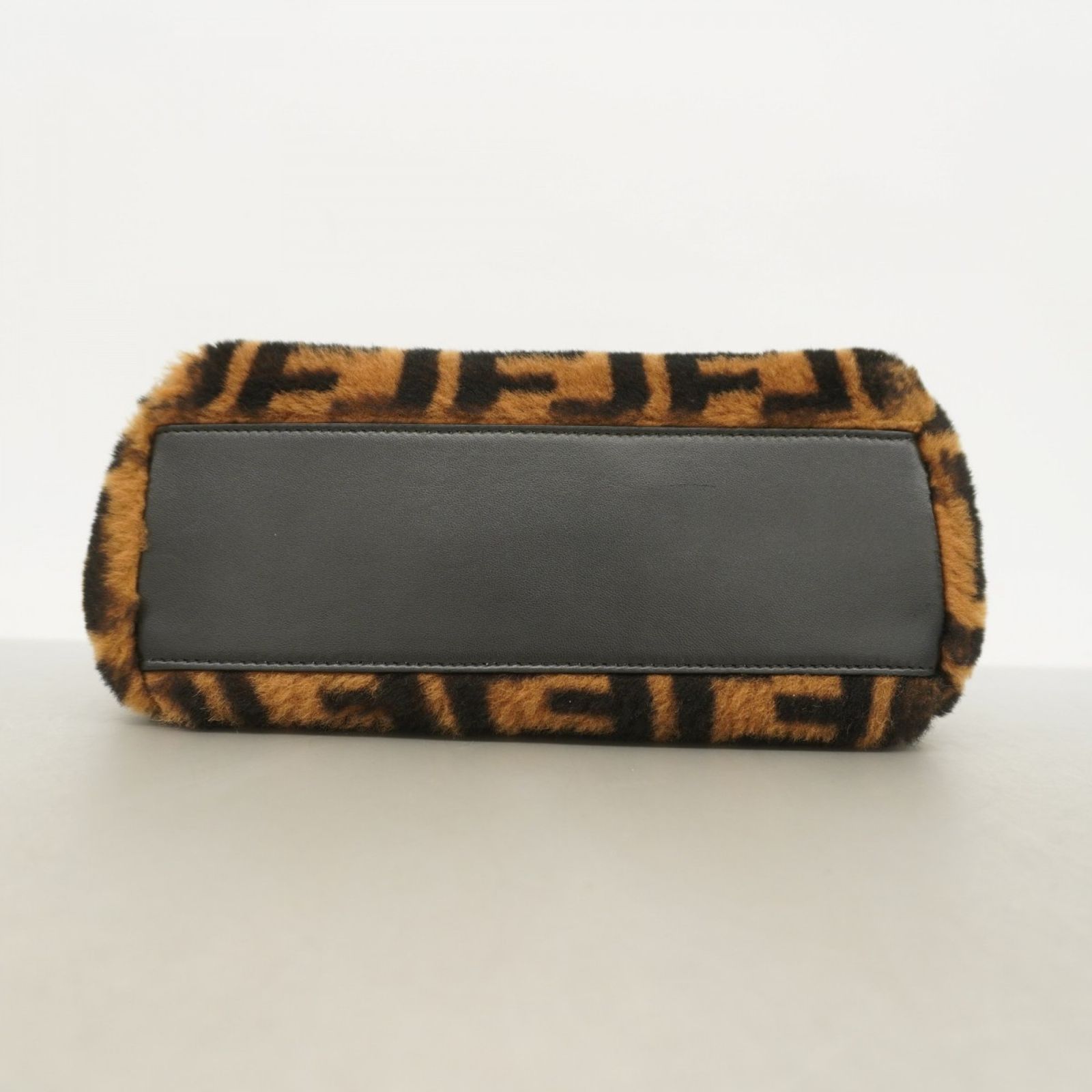 フェンディ ハンドバッグ