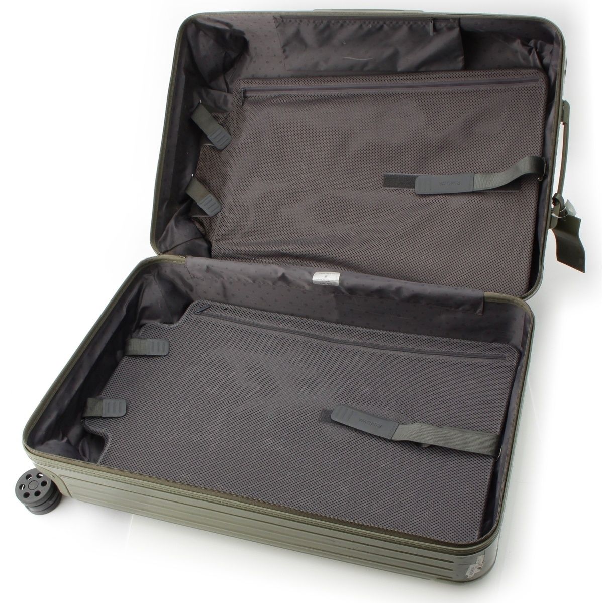 リモワ エッセンシャル