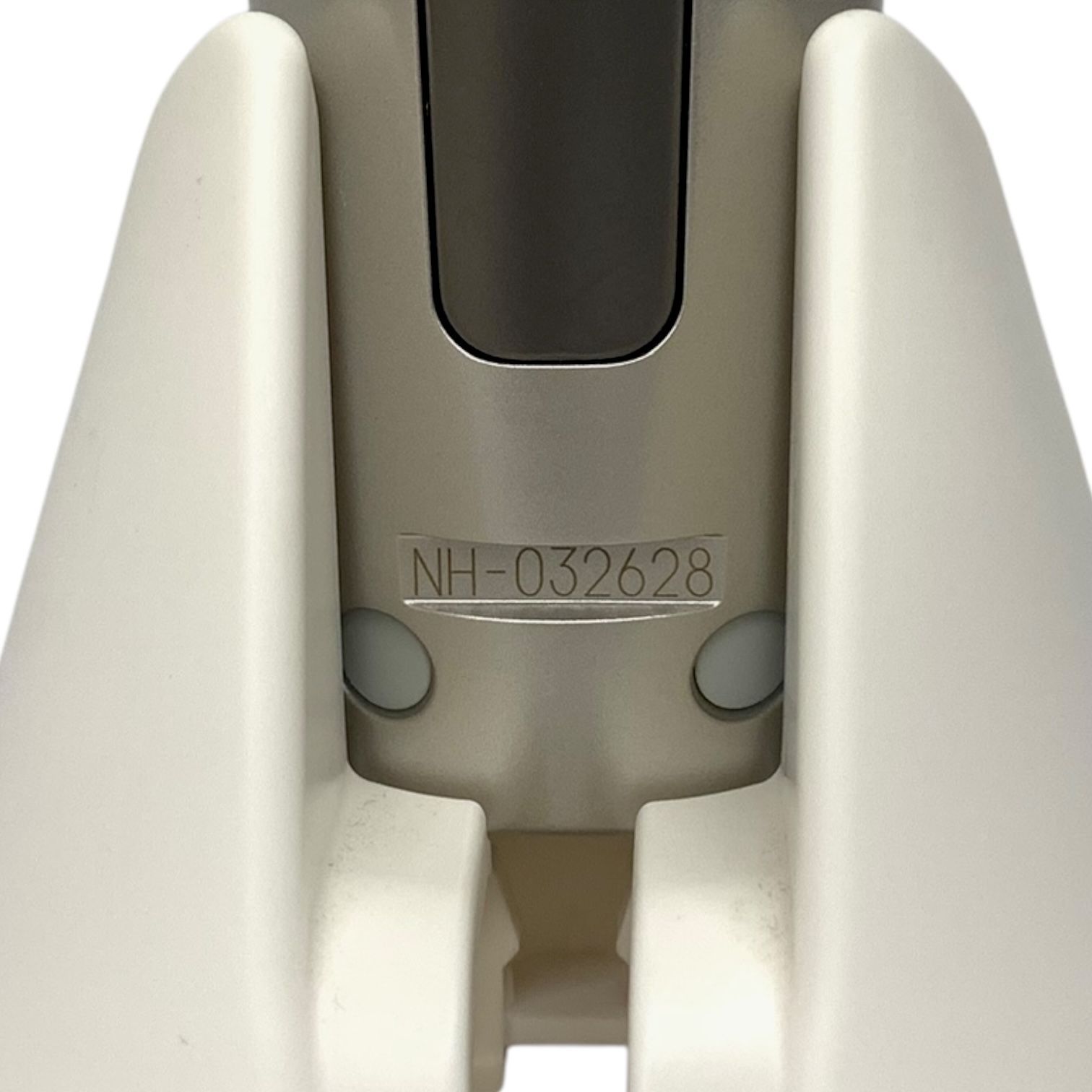 トクキレ】ナリス化粧品 ルミエ 3N13000 充電式家庭用美顔器