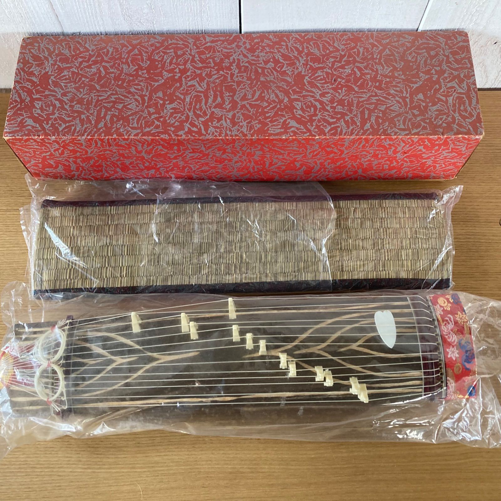箱入 畳台座付