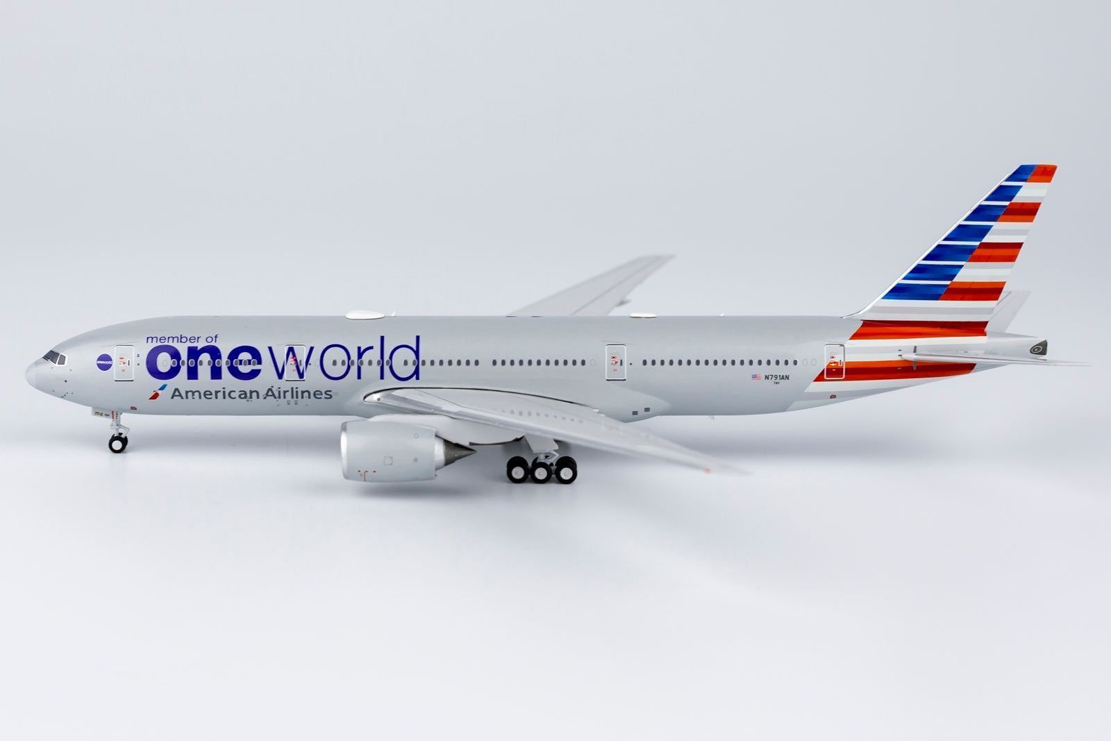 NGmodel アメリカン航空 777-200ER N791AN 1|400 72017