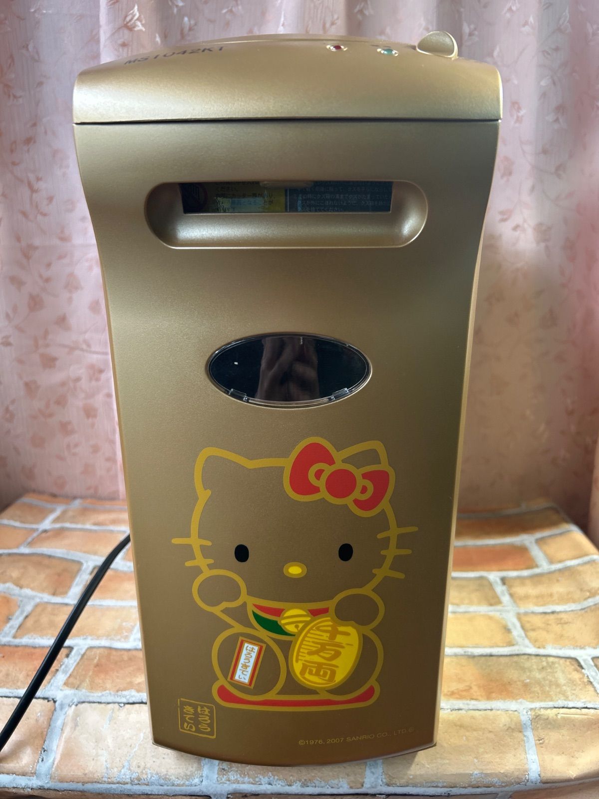 サンリオ ハローキティー　シュレッダー MS1042KT サンリオ ハローキティー シュレッダー MS1042KT キャラクターグッズ