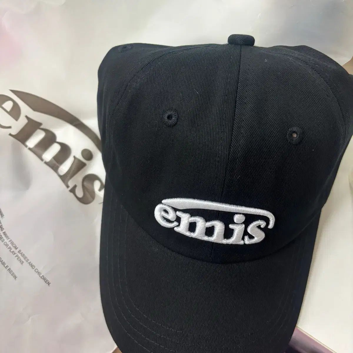 大人気 emis(エミス) emis 帽子 ボールキャップ ブラック 新品 - メルカリ 帽子