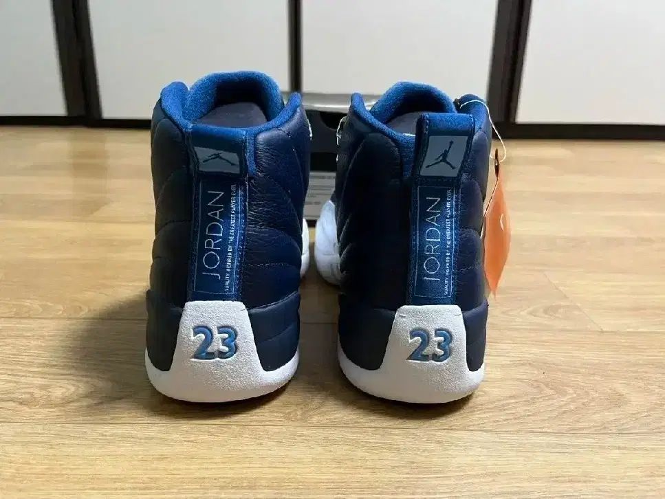 ジョーダン 12 レトロ ネイビー