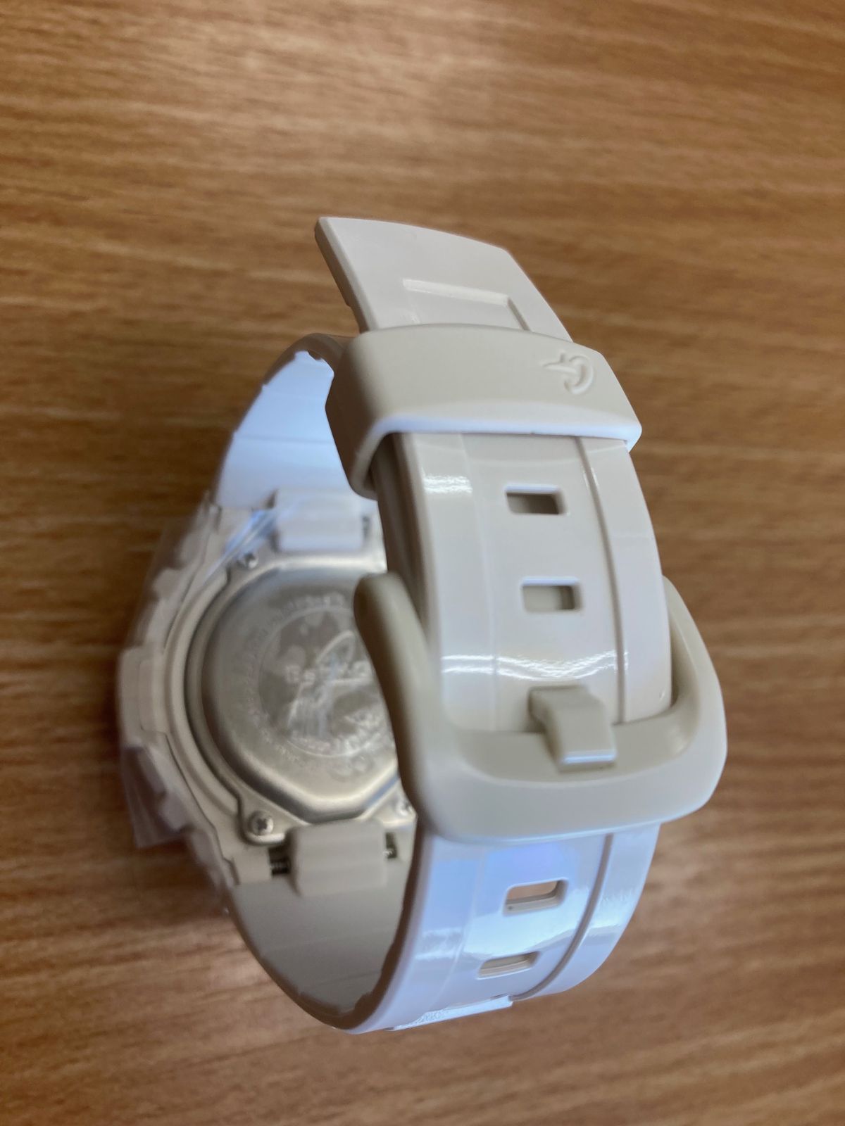 新品未使用 訳あり】カシオ BABY-G BLX-100-7ER レディース 白 腕時計