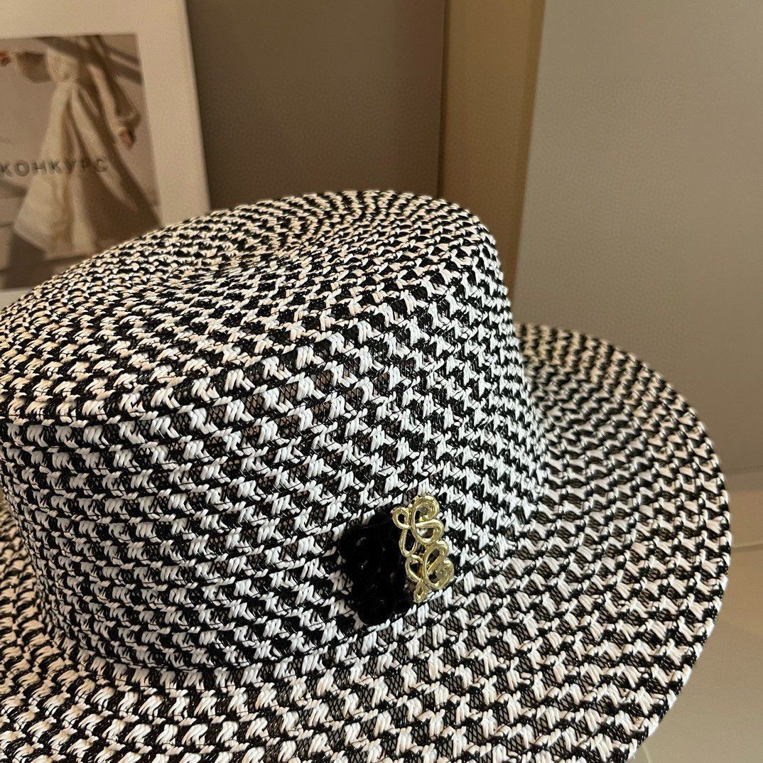 LOEWE ロエベ 新着エアリートップ礼帽 ハリージョックスパンツ