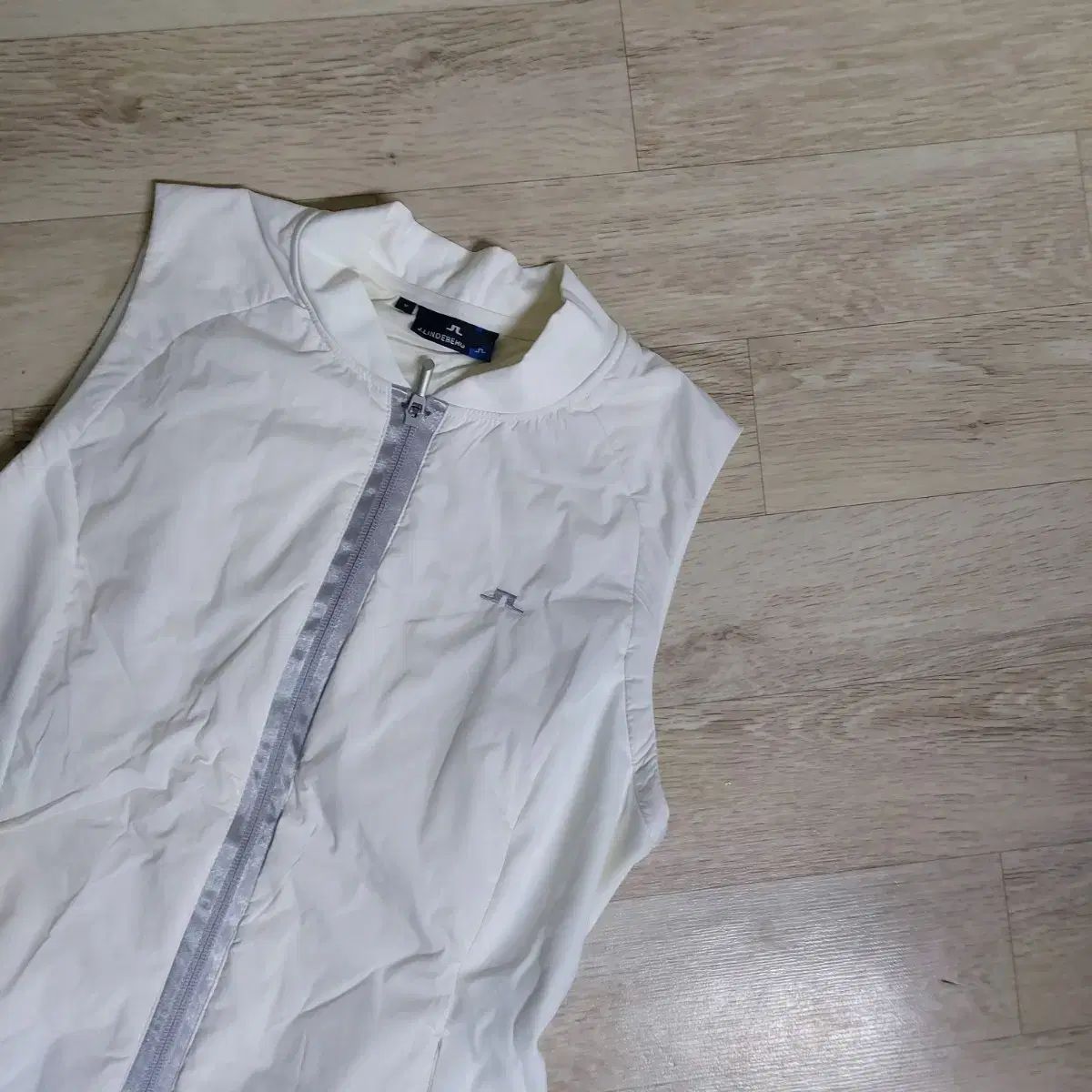 J.LINDEBERG J.リンドバーグ 軽量ダウンベスト Mサイズ