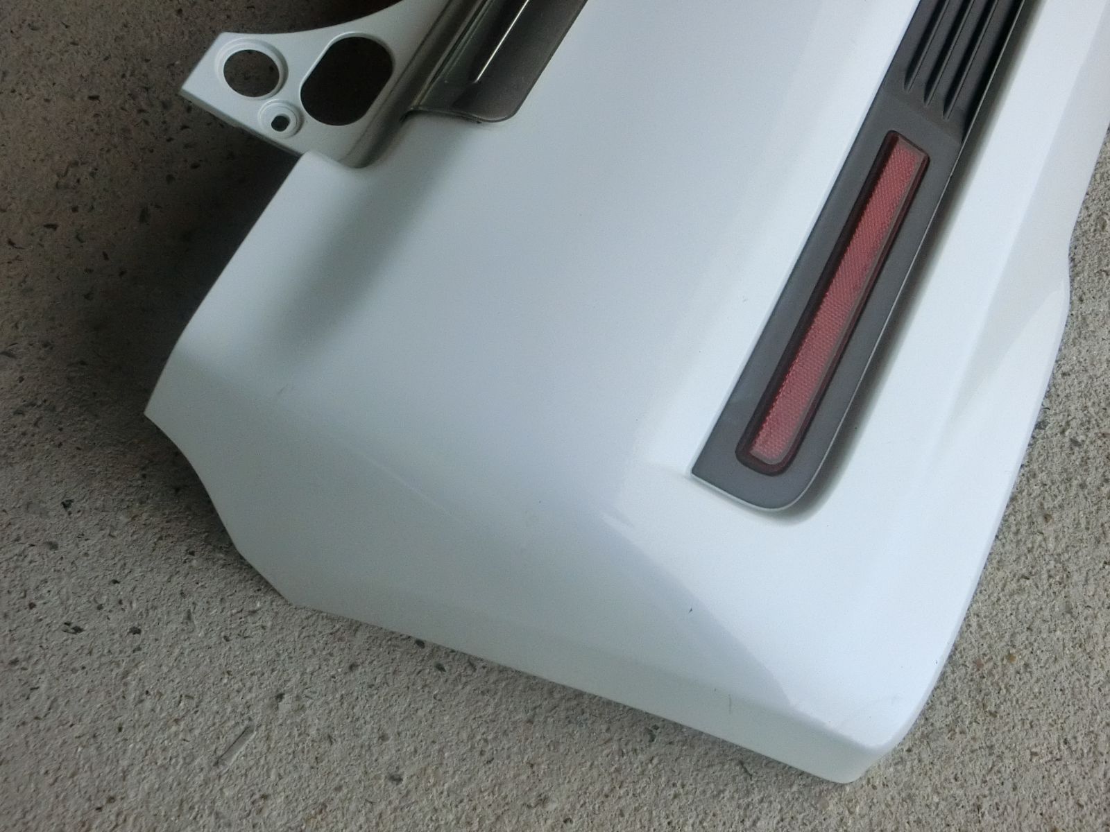 即決★ L175S 【 ムーヴカスタム 】 リアバンパー 52159-B2290-A0　W24　パールホワイト系　Rバンパー ムーヴ カスタム L175 前期 リアバンパー 塗装済 翔