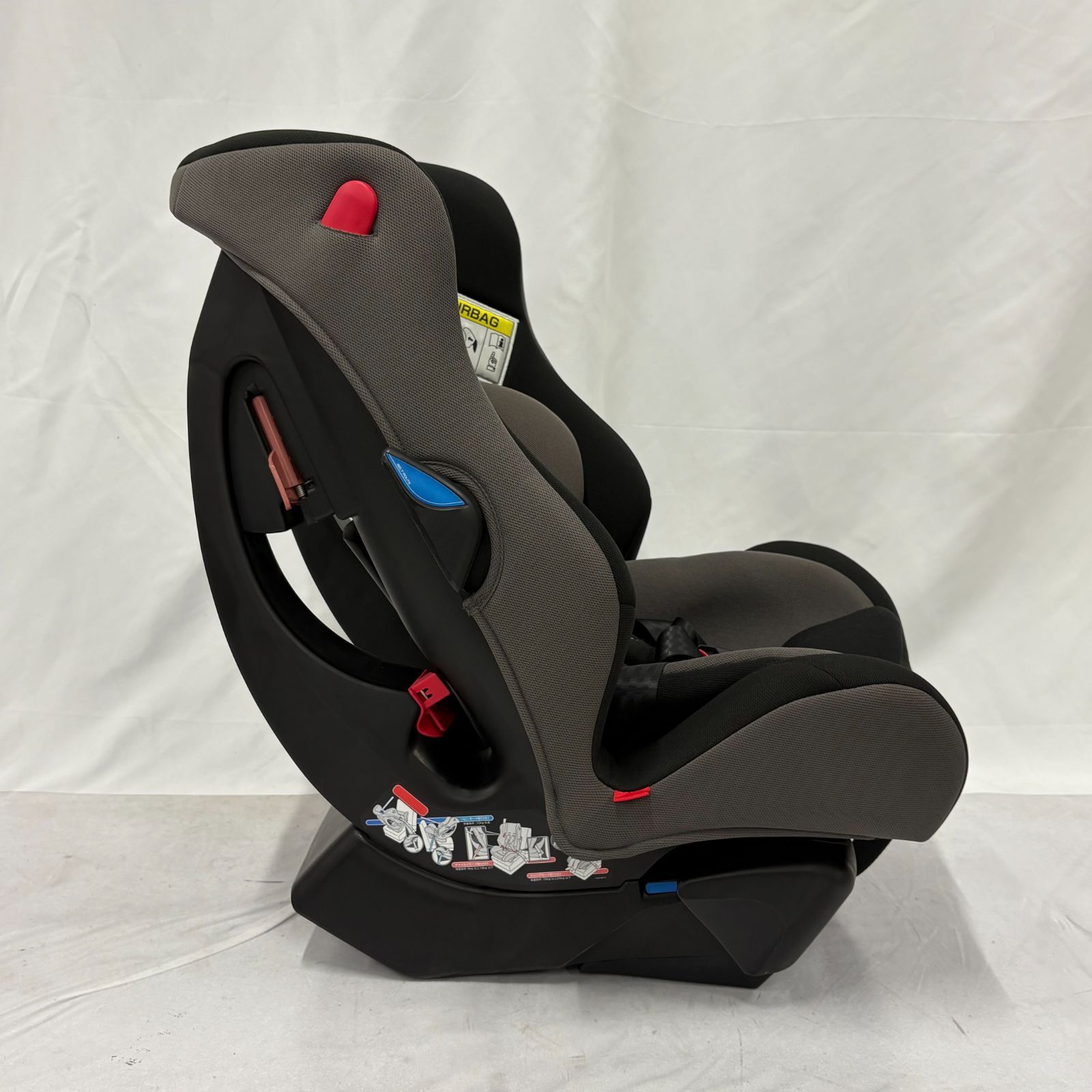 極美品 Combi コンビ チャイルドシート ウィゴーロング ブラック