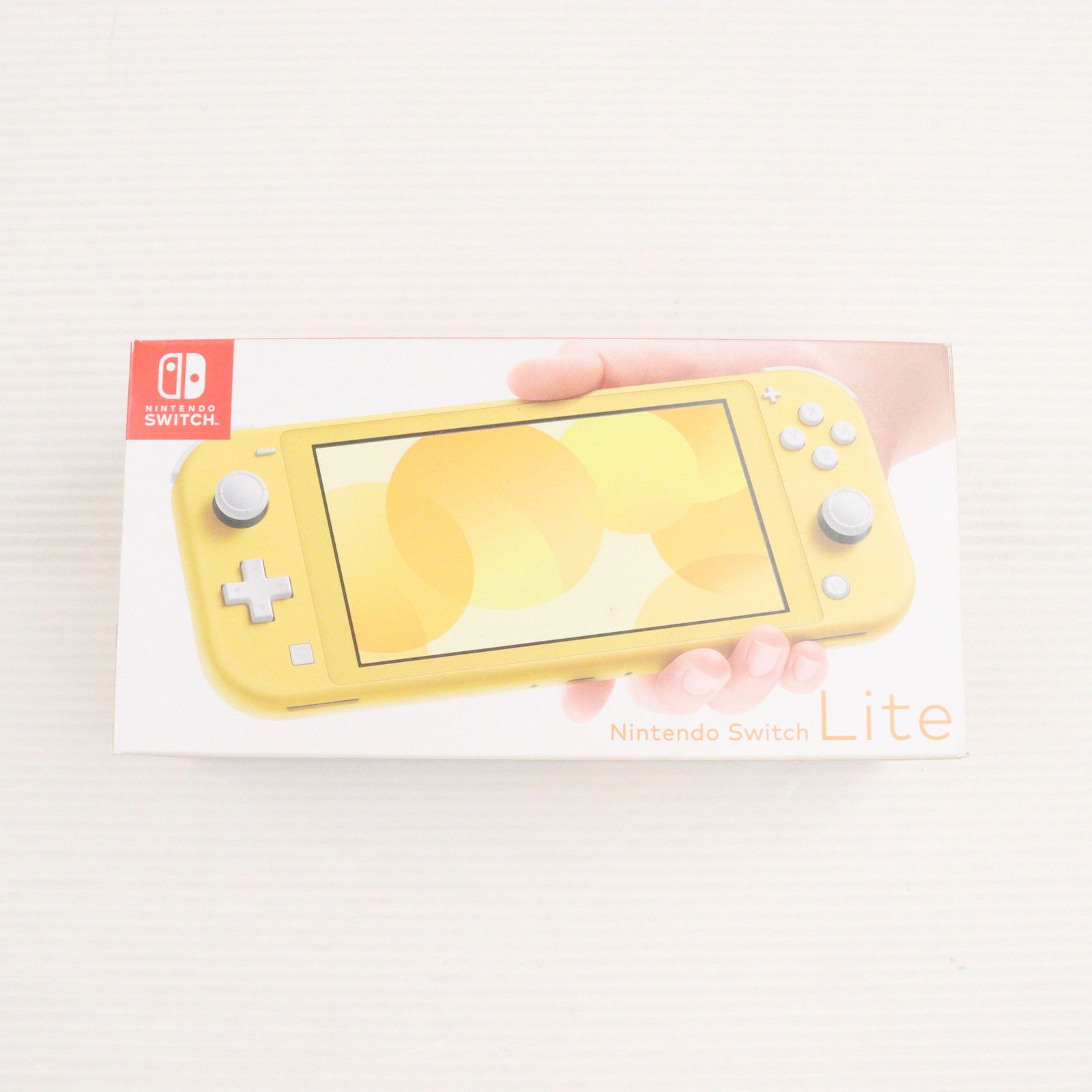 『Nintendo Switch Lite(ニンテンドースイッチ ライト) ポケモン ザシアン本体＋アダプター』任天堂 本体) Nintendo Switch Lite(ニンテンドースイッチライト) イエロー