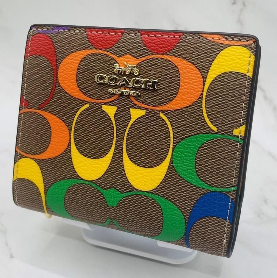 COACH コーチ 新品 レインボー カラー 柄 折り財布 レディース 財布