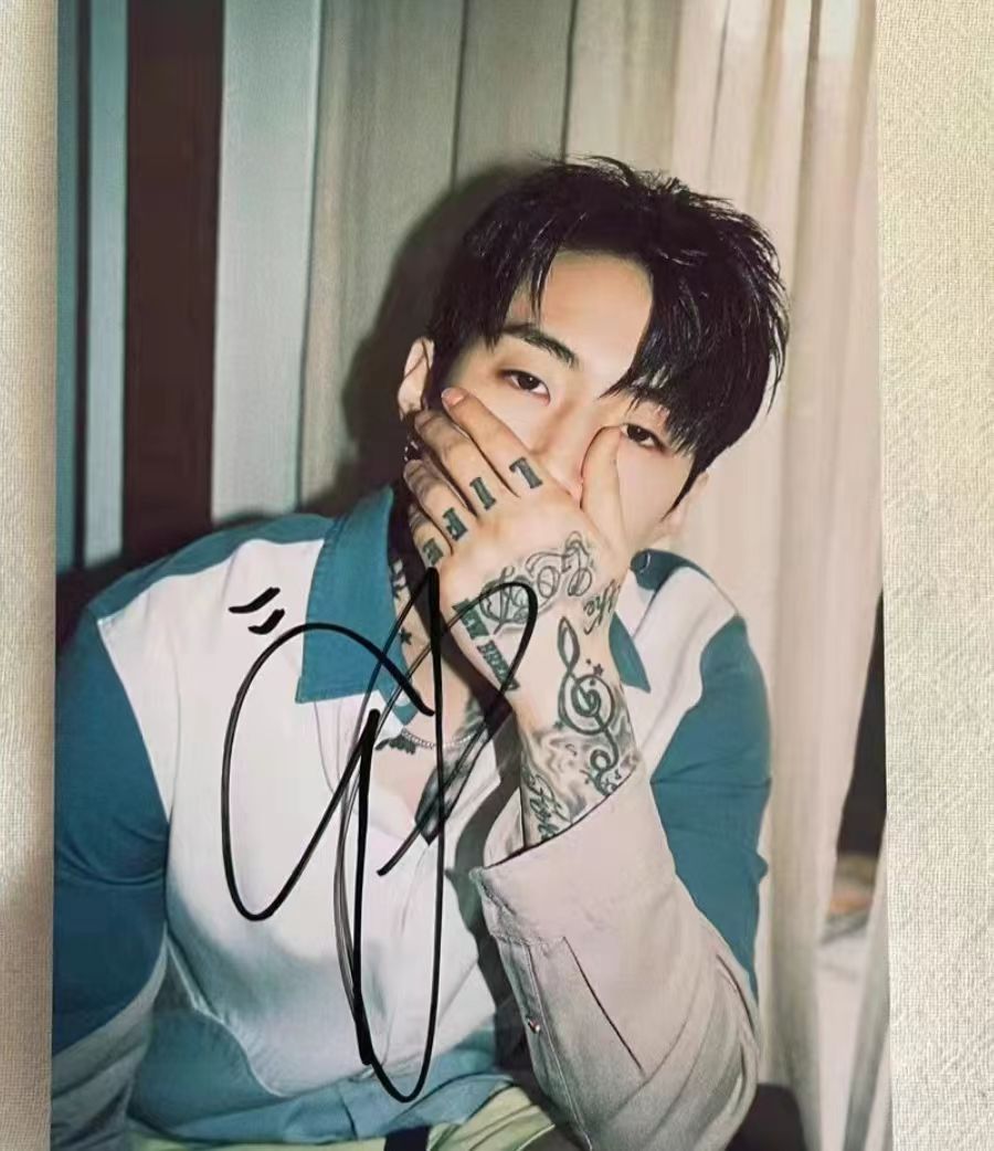 超希少 雅 miyavi 直筆サイン入り 羽化 2冊セット MIYAVI羽化写真集サイン