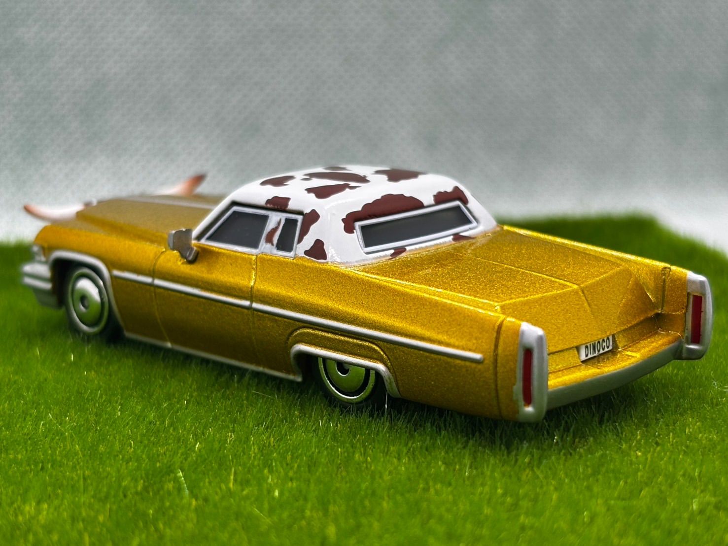 新品】 カーズ ミニカー テックス・ダイナコ ダイナコ社長 - メルカリ