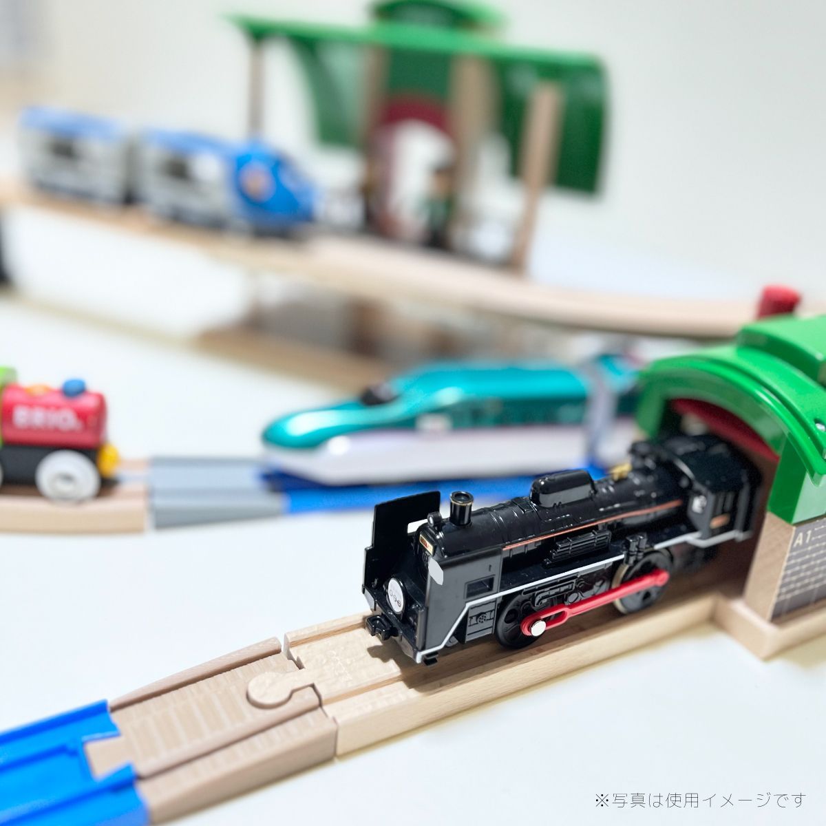 ブリオ BRIO 木製レール プラレール 変換 連結 ２種２セット（木質繊維配合） - メルカリ