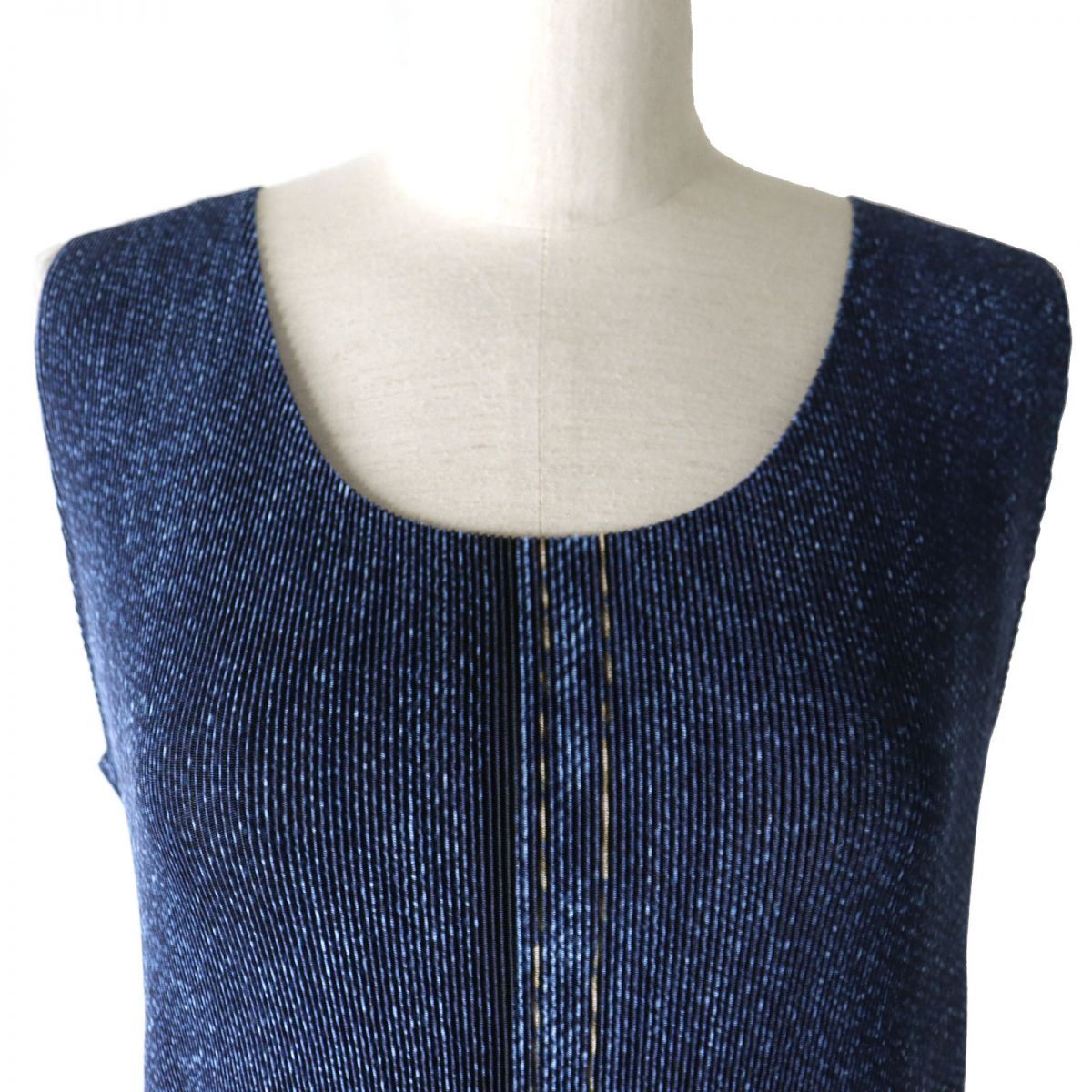 極美品 PLEATS PLEASE イッセイミヤケ デニム転写 ベスト 黒 L