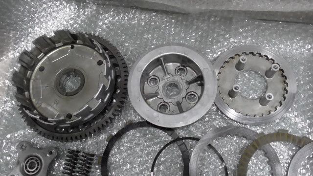 CB400SF VTEC REVO NC42-1010xxx の クラッチ 1760583273