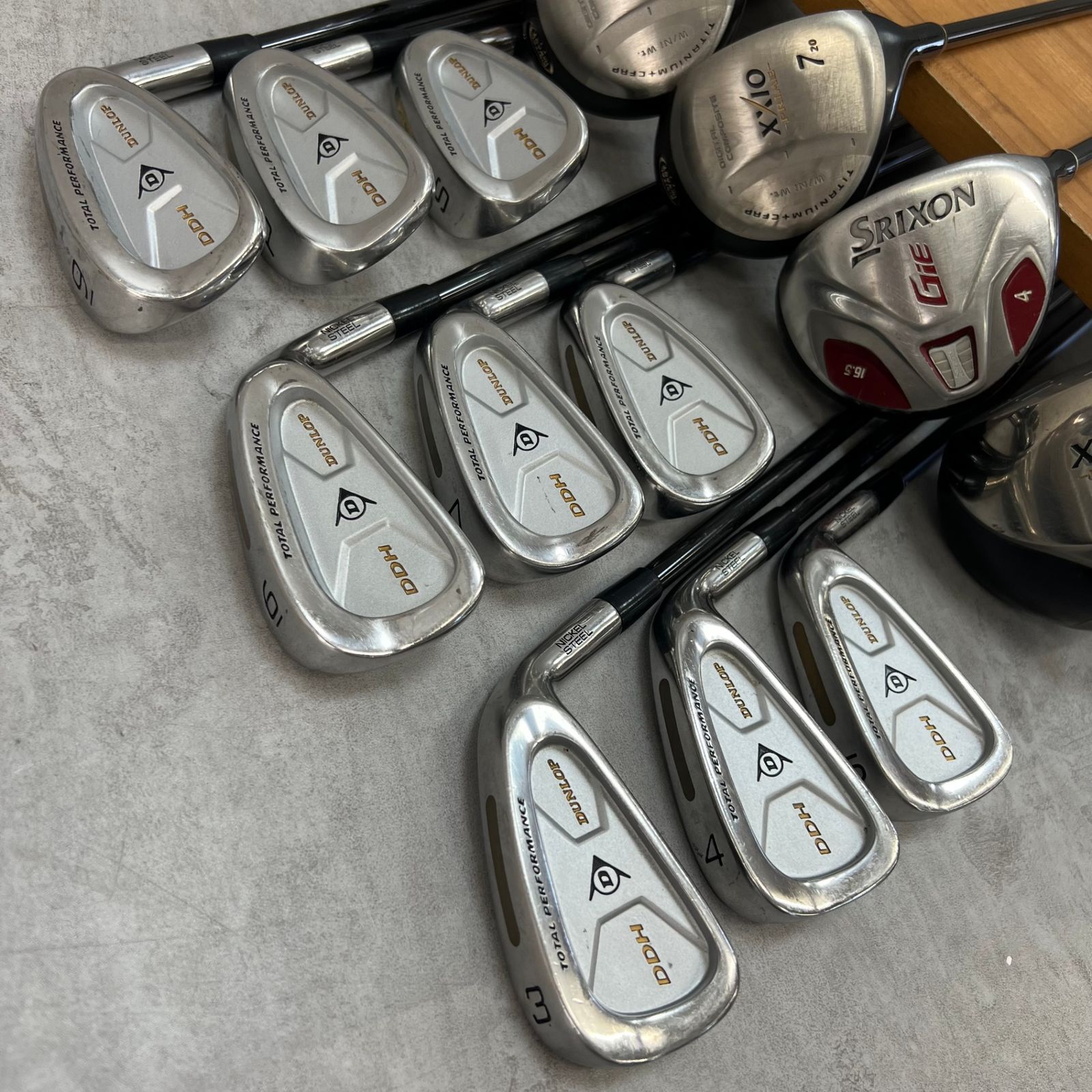 Srixon - SRIXON　スリクソン　XXIO　ゼクシオ　 メンズゴルフ14本セット　カーボン　右利き用　キャディバッグ　ヘッドカバー　初心者おすすめ XXIO - XXIO ゼクシオ SRIXON スリクソン メンズゴルフ14本