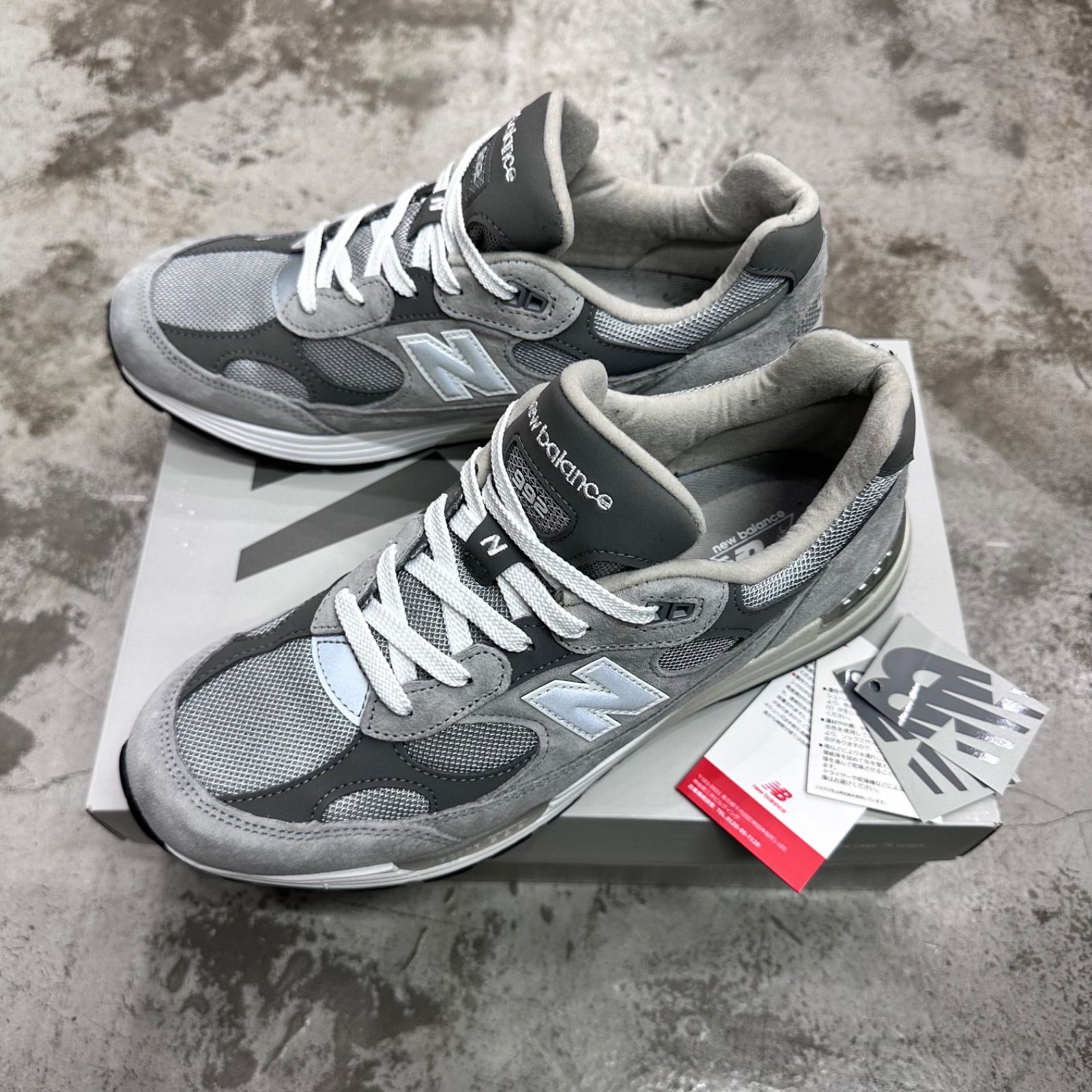 【新品未使用】ニューバランス　New Balance U992GY 27 New Balance 992 