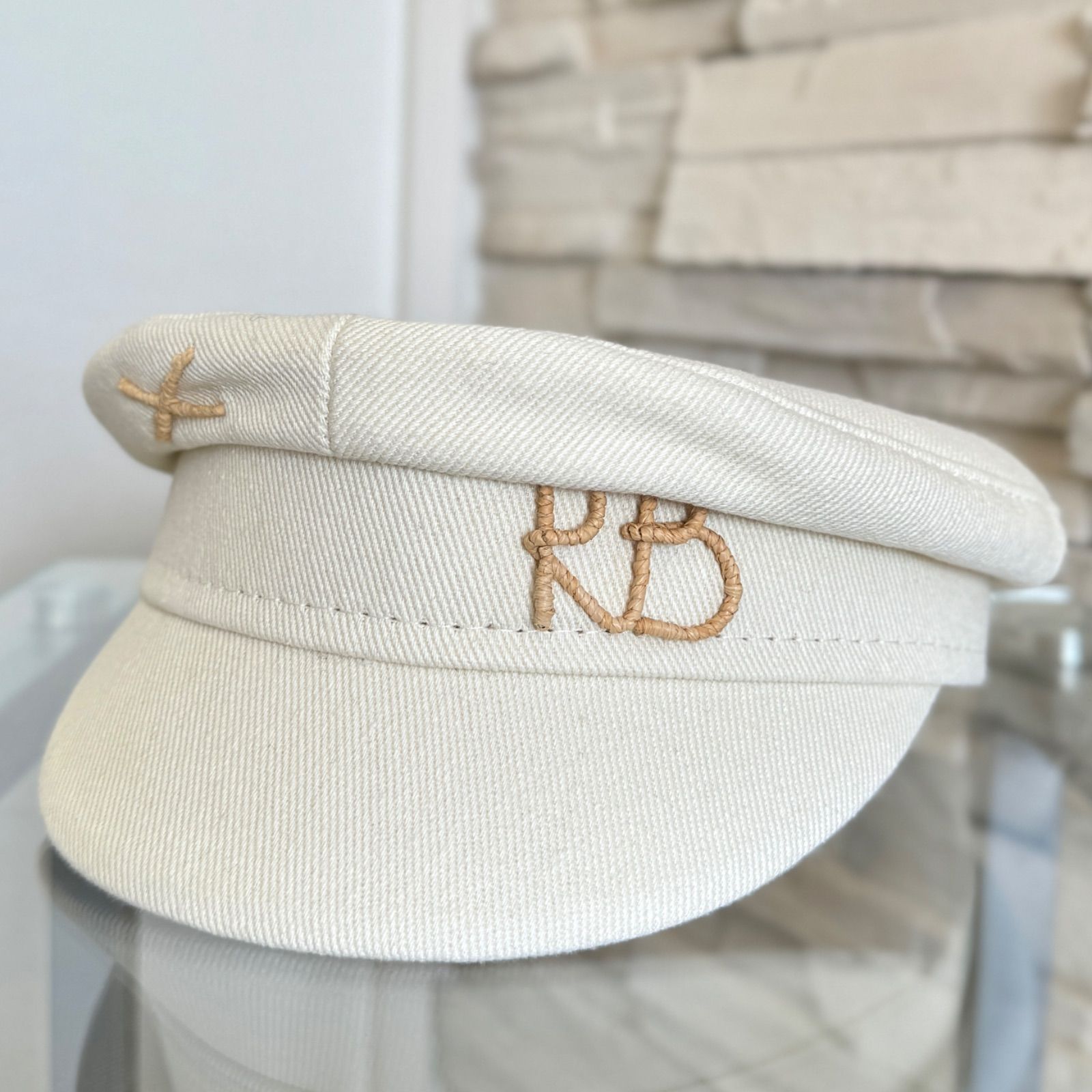 【関税込み】Ruslan Baginskiy ブラック フェルト ベルハット For Kids • Ruslan Baginskiy Hats & Accessories - United States