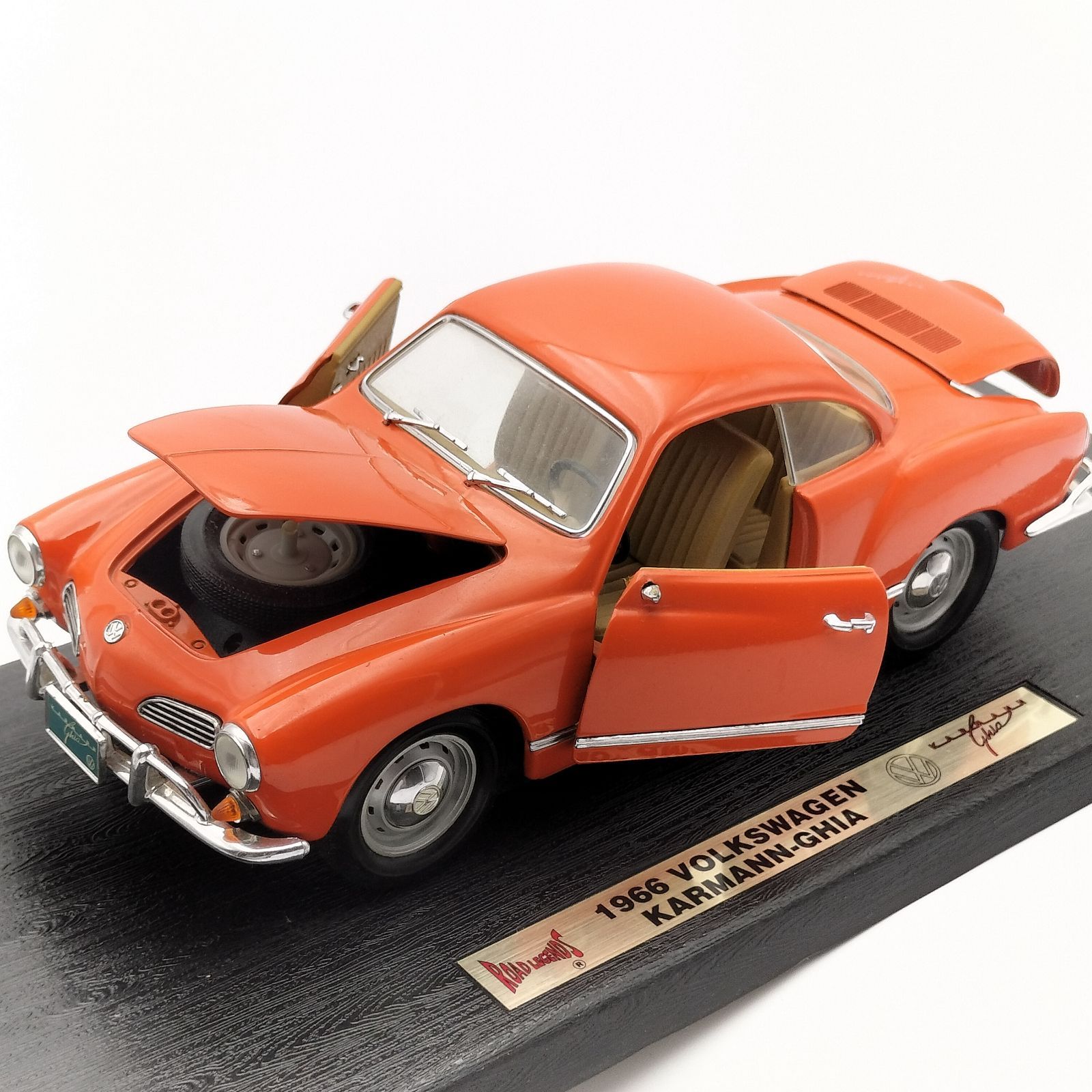 ロードシグネチャー VW カルマンギア 1/18 フォルクスワーゲン