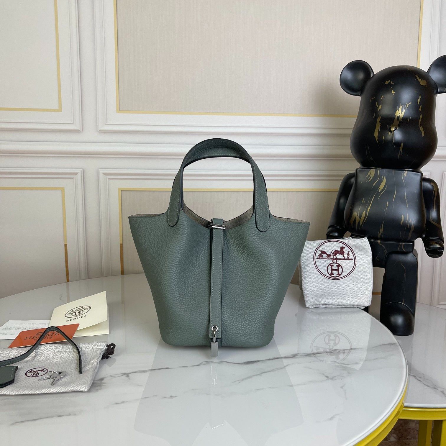 CHANEL ゴールドボール スクエアミニバッグ - ラムスキン 17cm |