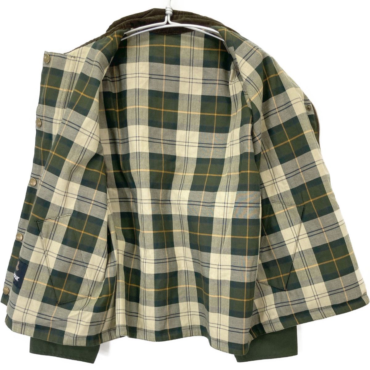 Barbour オリーブグリーンジャケット 38 Barbour バブアー ｸﾞﾘｰﾝ ﾄﾗﾝｽﾎﾟｰﾄｶｼﾞｭｱﾙ ｼﾞｬｹｯﾄ 38 - メルカリ
