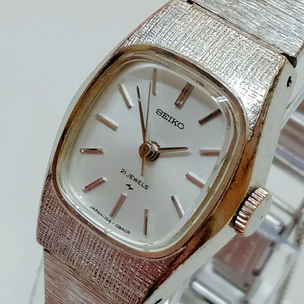 【美品 希少ヴィンテージ】セイコー SEIKO 手巻き 腕時計 1104 シルバー 白文字盤 レディース(SNA)