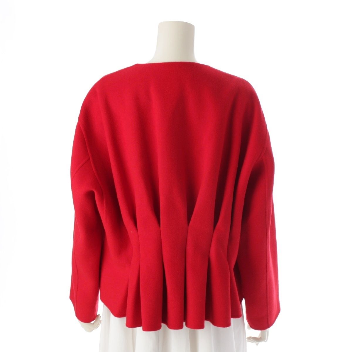 ADORE - アドーア ソリッドウール リバージャケット ノーカラー プリーツ アウター 531-3250902 レッド 38【中古】 アドーア ソリッドウール リバージャケット ノーカラー プリーツ