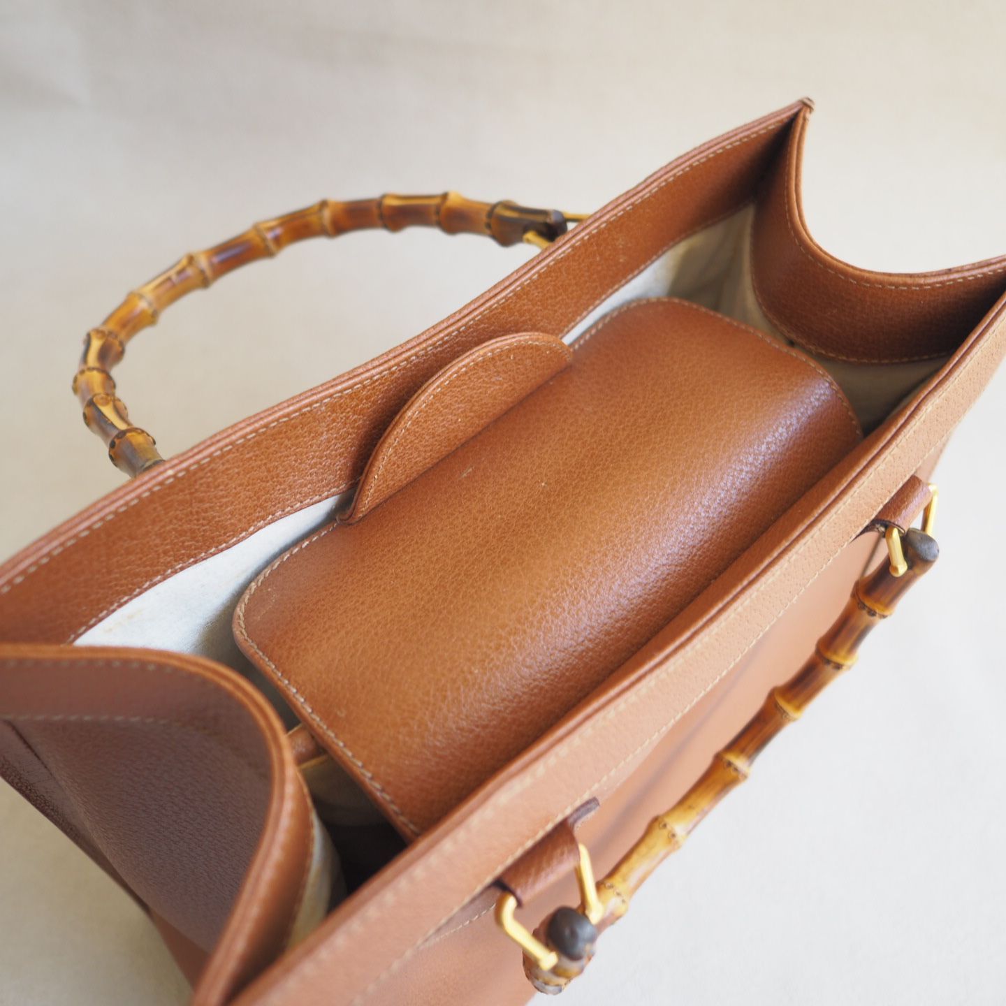 オールドグッチ GUCCI バンブー ハンドバッグ レザー ブラウンキャメル 